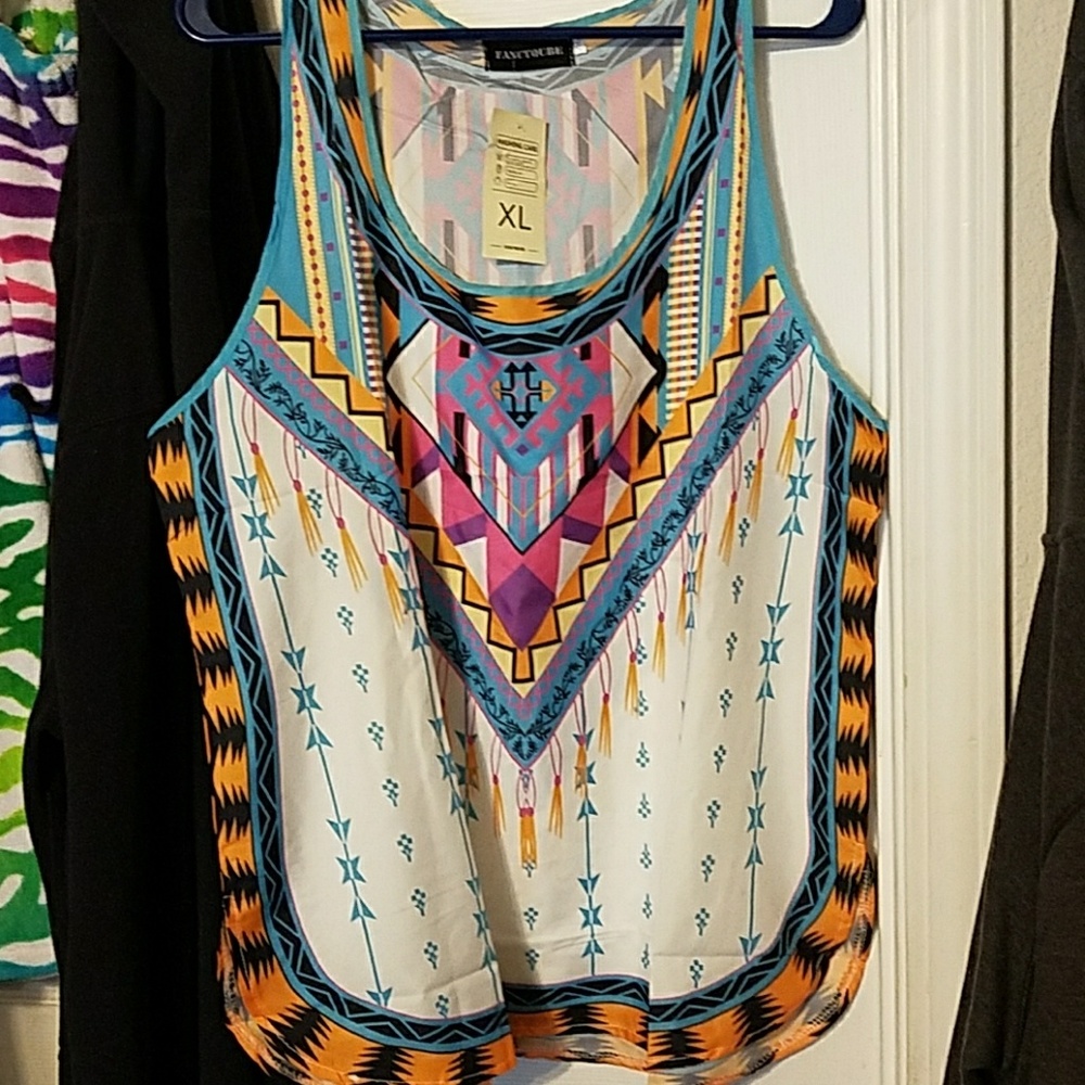 Tribal Aztec print tank top NWT